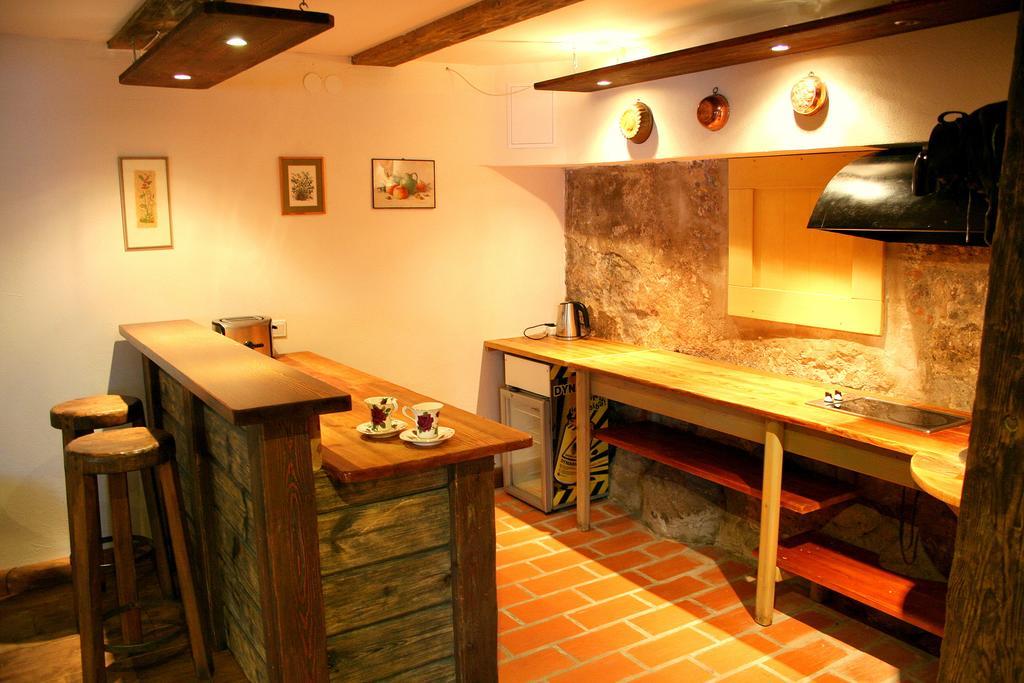 Baznicas Ielas Apartamenti Kuldiga Room photo